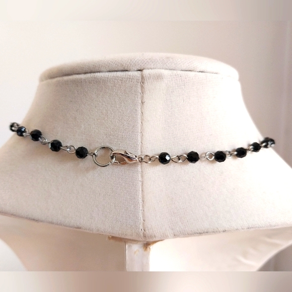 Handmade goth vampire rosary style black & silver necklace - Picture 4 of 6